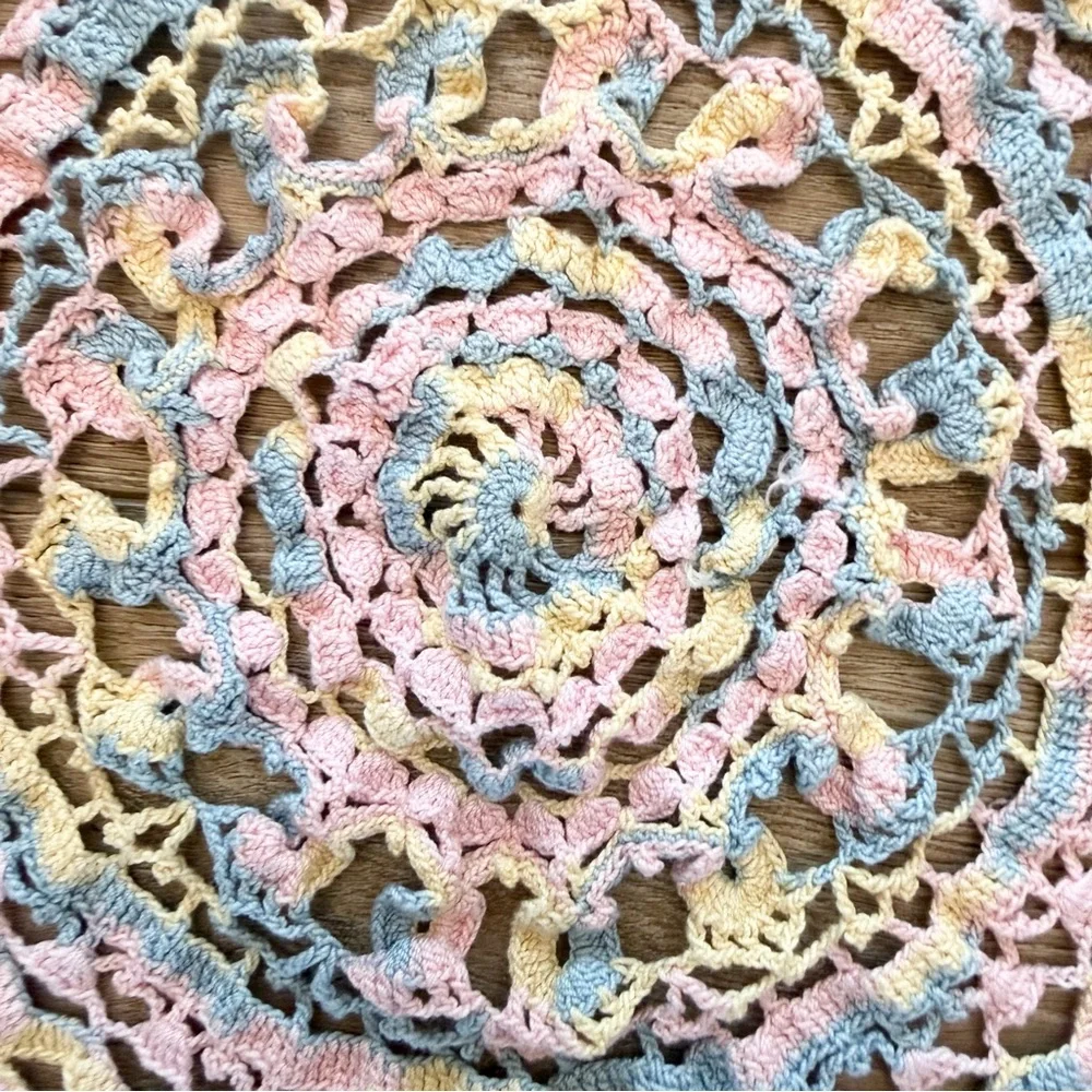 Hand Crochet Doily Bundle of 3 Round Pastels Pink Scalloped Trim‎ Rectangular